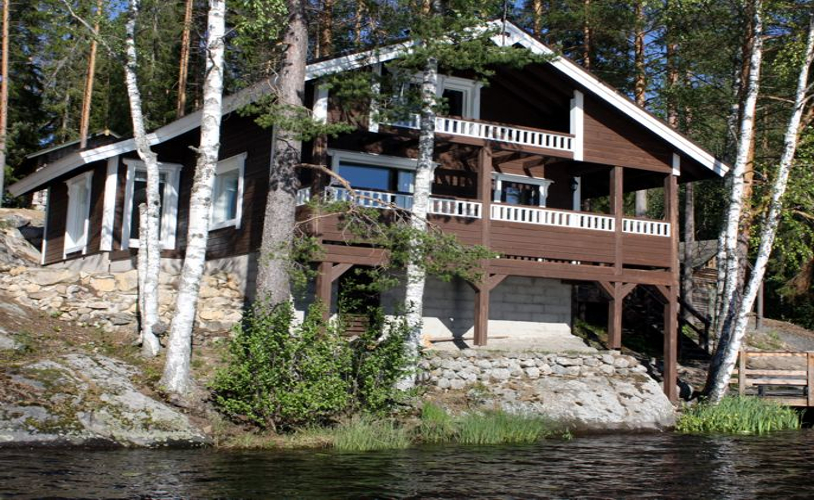 mökki Kotkanpesä
