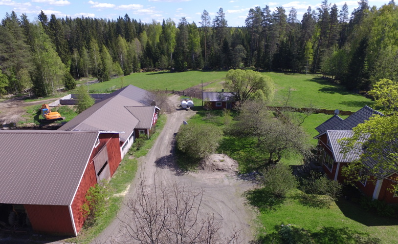 mökki maalla